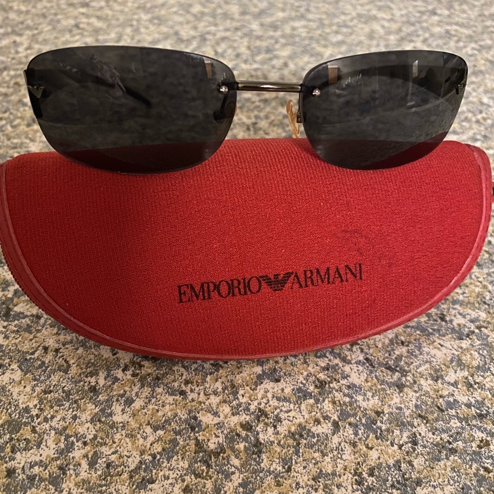 Women’s sun glasses